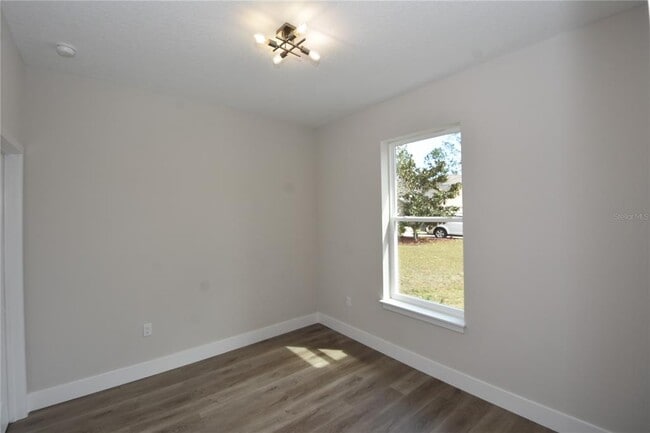 Building Photo - 5 Seton Ct