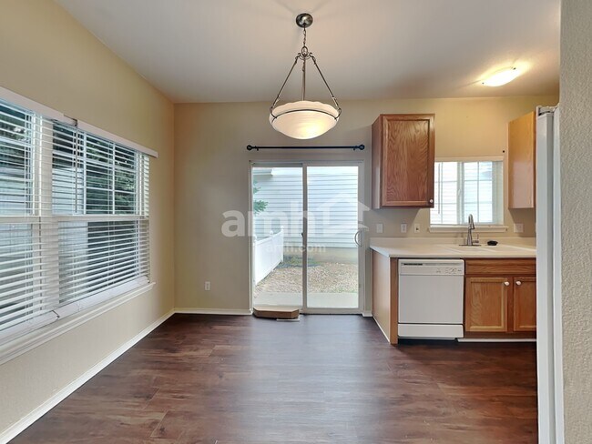 Building Photo - 1373 S Quintero Way