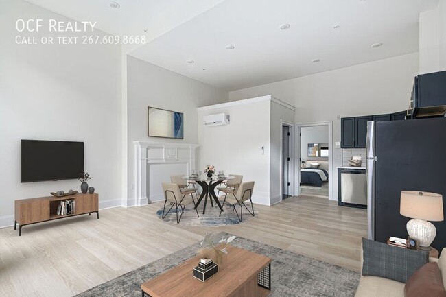 Building Photo - Modern Renovated Fairmount One Bedroom Apa...