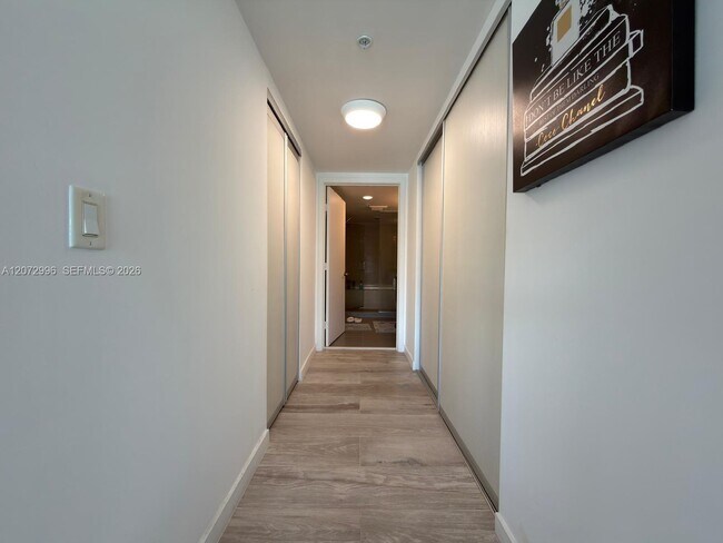 Building Photo - 6620 Indian Creek Dr