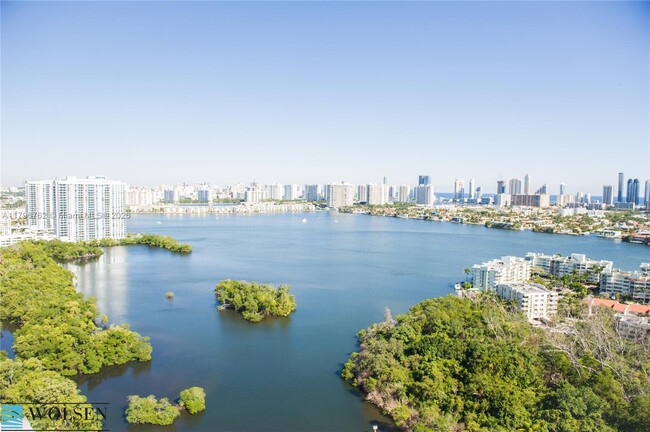 Building Photo - 16385 Biscayne Blvd