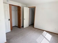 Building Photo - 3776 SW Fairhaven Dr