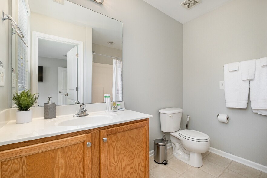 Building Photo - 4618 Merendino St