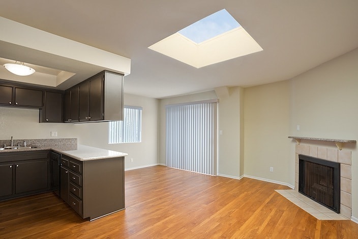 Interior Photo - Monarch Terrace