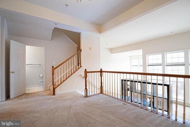 Building Photo - 1682 White Oak Vista Dr