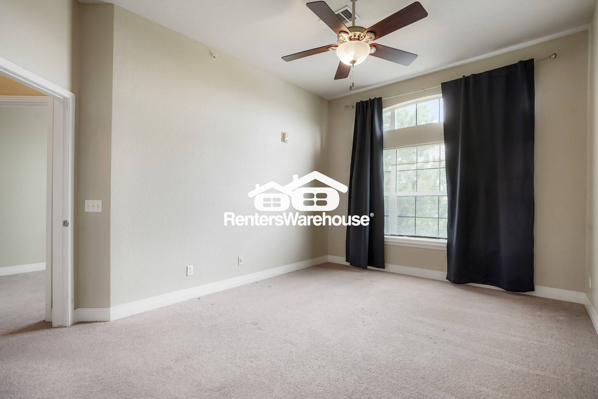 Building Photo - 199 Quebec St