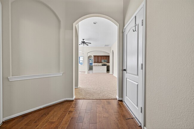 Building Photo - 4930 Ginger Bluff Trail