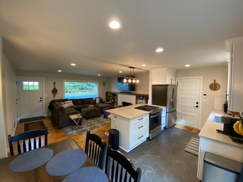 Living and Kitchen - 1004 N 7th St