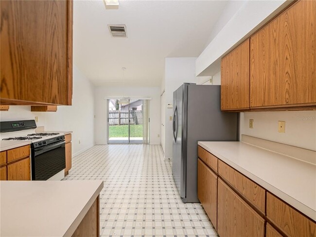 Building Photo - 1407 Wakefield Dr