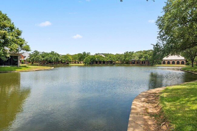 Building Photo - 4144 Greystone Way