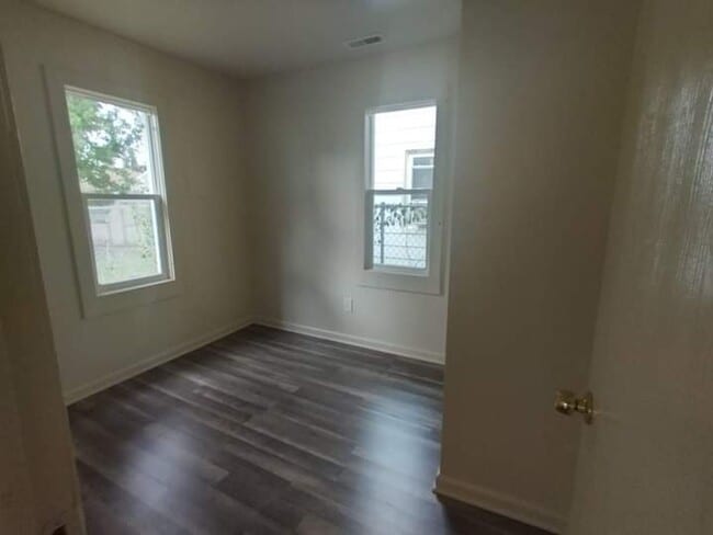 Building Photo - $750.00 - 2 Beds | 1 Bath House in Burton