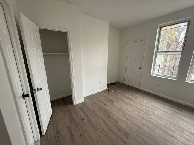 Building Photo - 92 Fountain Ave