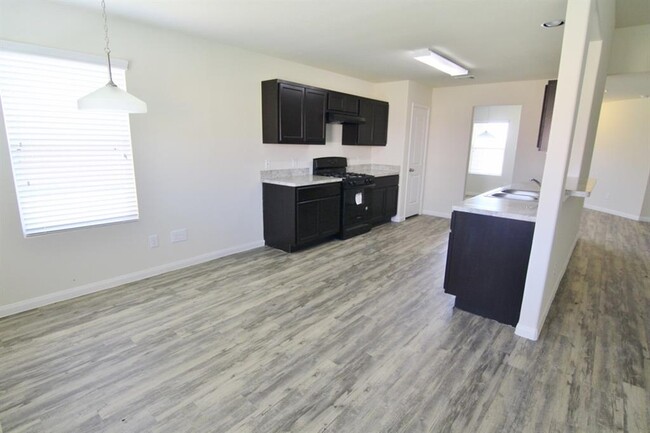 Building Photo - 21 Catalina Ct