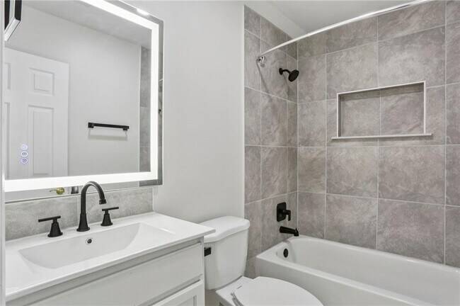 Building Photo - 1536 Oak Grove Rd