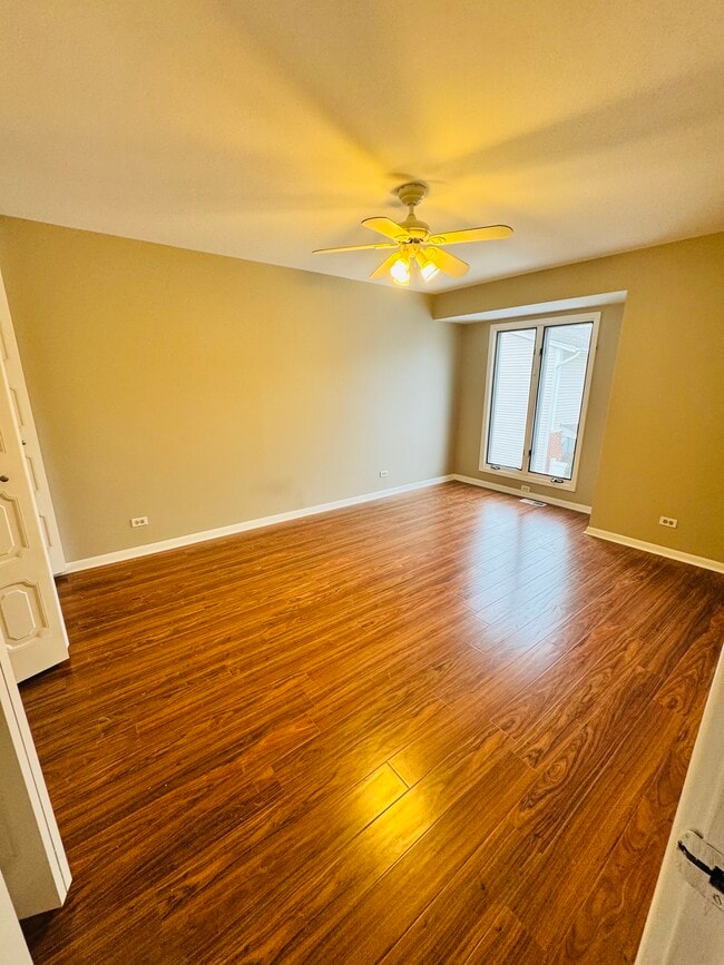 Building Photo - 532 Hummingbird Ln