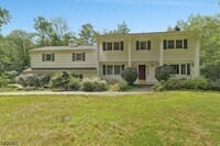 Building Photo - 247 Spencer Rd