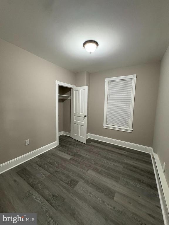 Building Photo - 5921 N 12th St