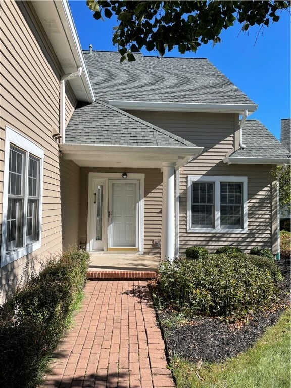 Building Photo - 245 Roseland Ln