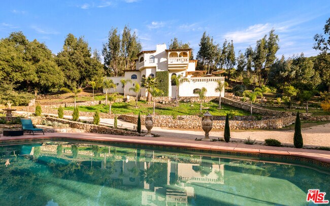 Building Photo - 503 Vera Canyon Dr