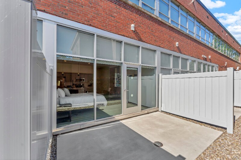 Building Photo - 888 Delaware Ave