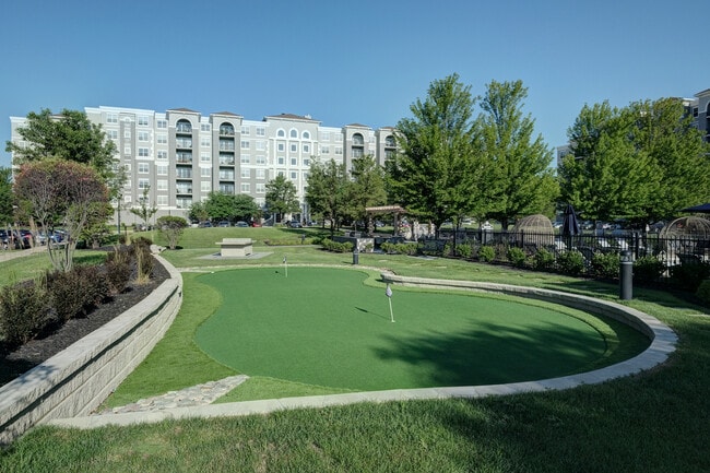 Building Photo - 1155 Museum Blvd