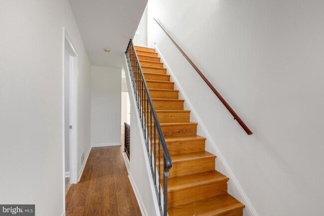 Building Photo - 3306 Haverford Ave