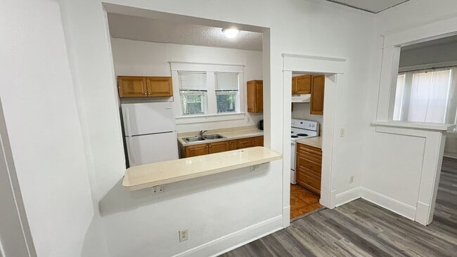 Building Photo - 3/1.5 Historic Bungalow Home in Tampa/Ybor...