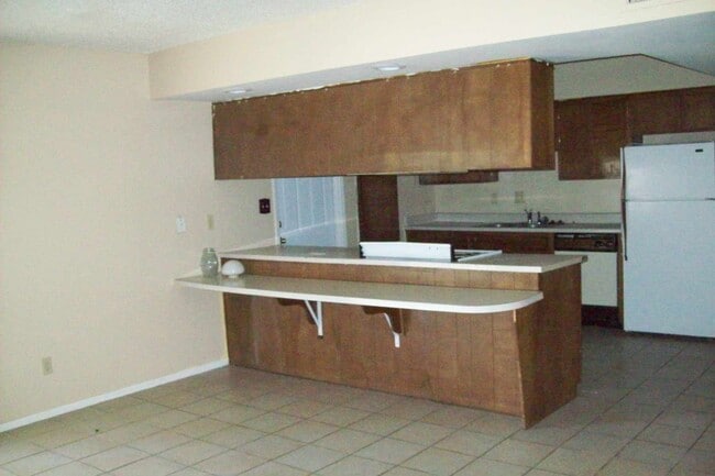 Building Photo - Spacious 3-Bedroom Home in Tempe