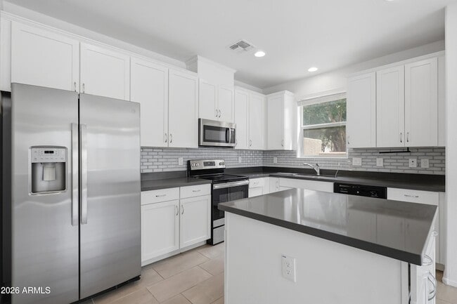 Building Photo - 14870 W Encanto Blvd