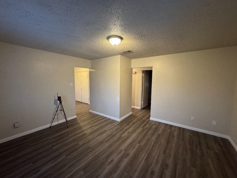 Building Photo - 301 Erby Ave