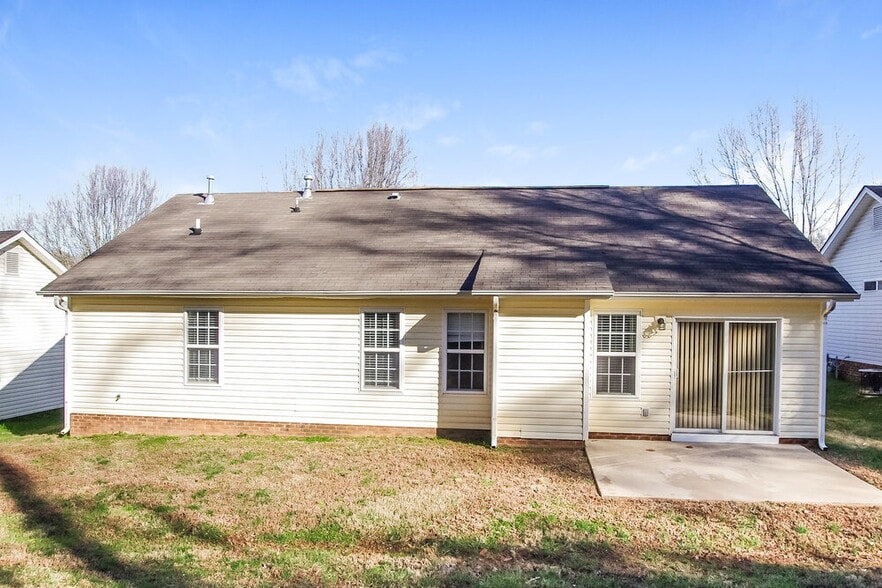 Building Photo - 7229 Kavan Hunter Dr