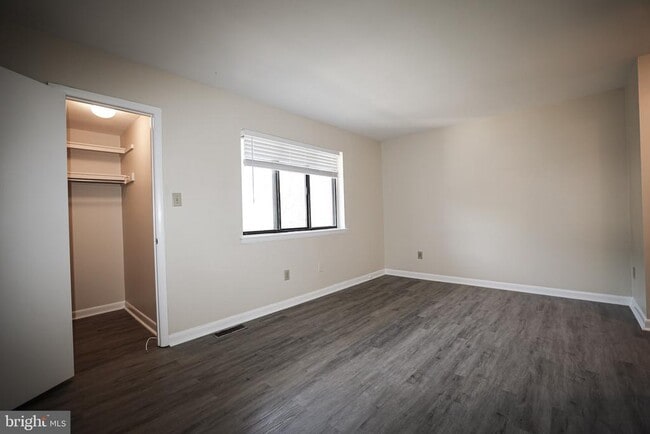 Building Photo - 3877 Steppes Ct