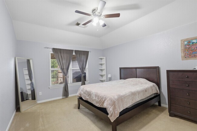 Building Photo - 6810 Jasmine Arbor Ln