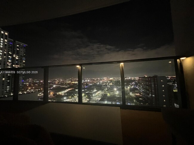 Building Photo - 1600 NE 1st Ave