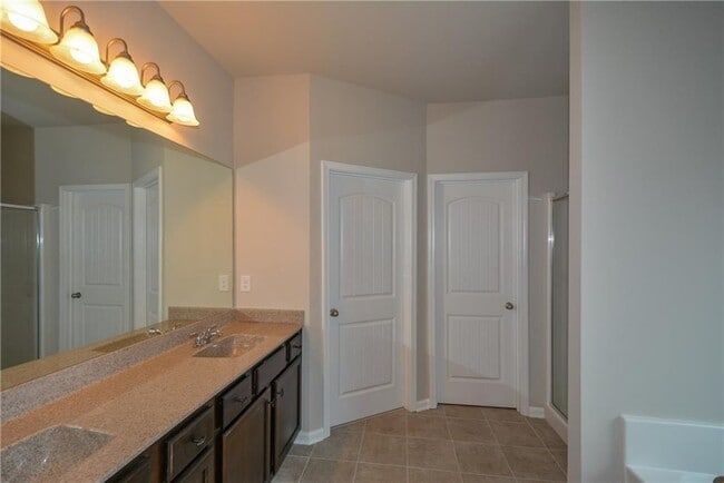 Building Photo - 4036 Water Mill Dr
