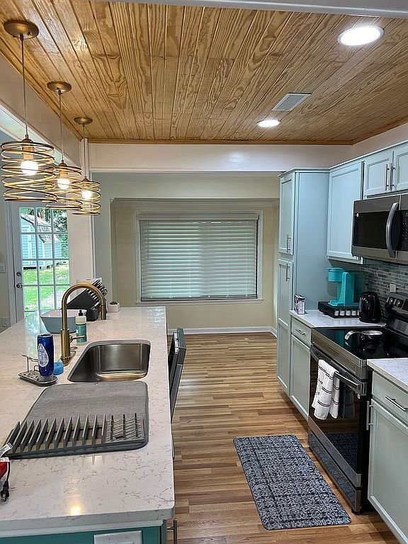 Building Photo - 2117 Chancellory Ln