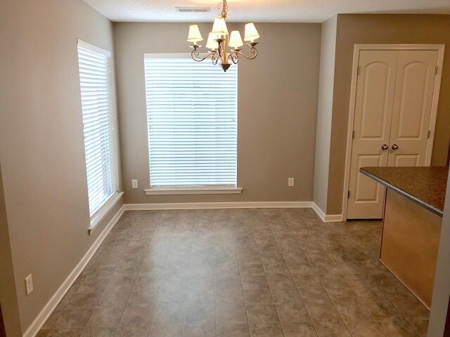 Building Photo - 9150 Glen Cove