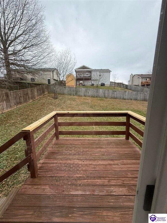 Building Photo - 114 Monroe St