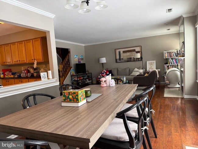 Building Photo - 3 Nathan Ct