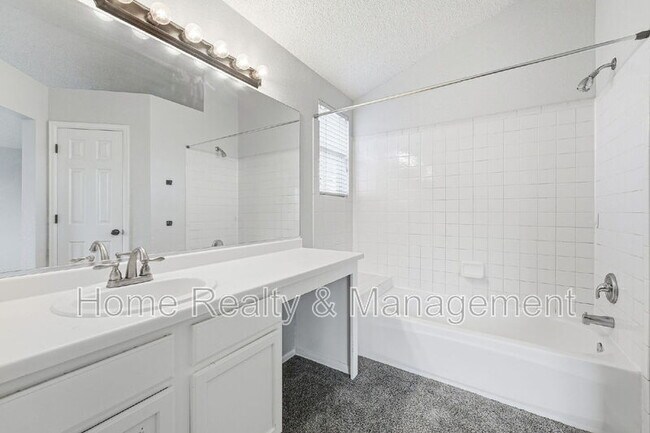 Building Photo - 13223 Quivas St