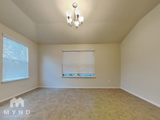 Building Photo - 20216 Boggy Ford Rd