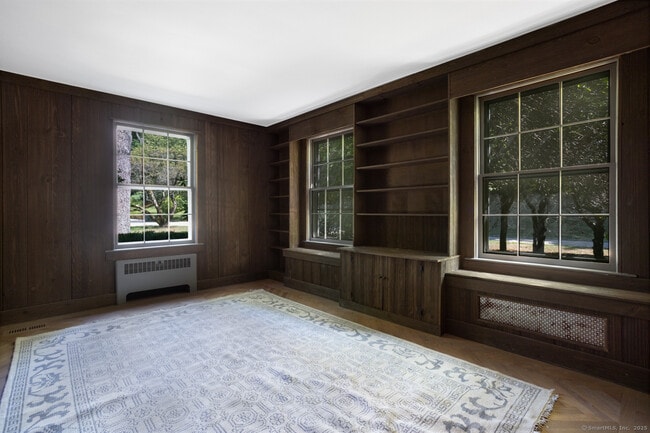 Building Photo - 9 Sherwood Ave