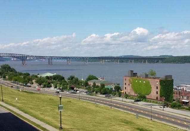 Building Photo - 93 S Lander St