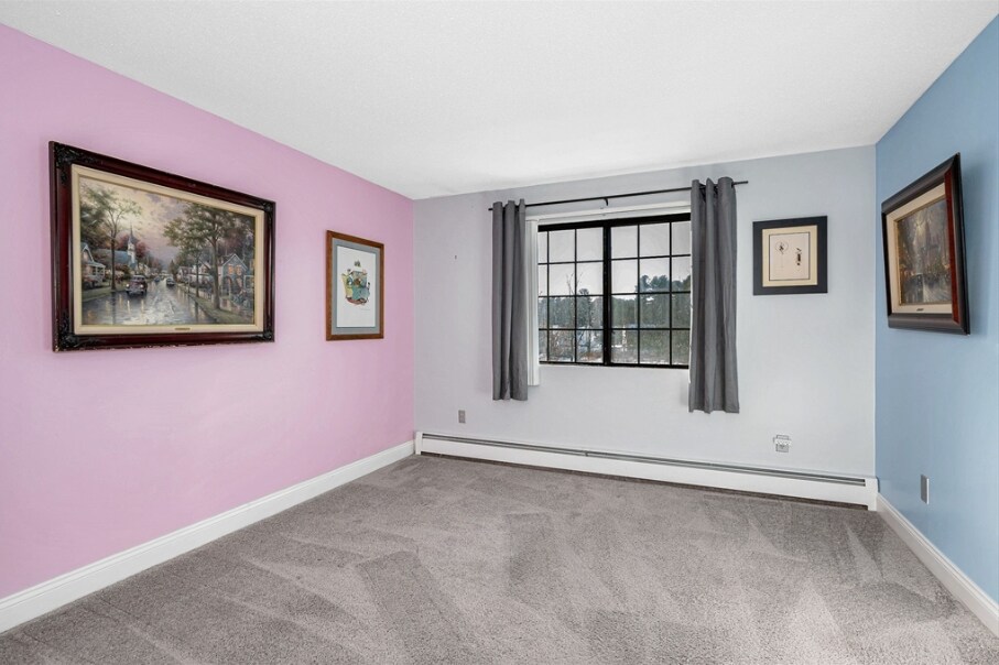 Building Photo - 2410 Skyline Dr