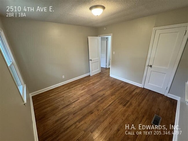 Building Photo - 2510 4th Ave E