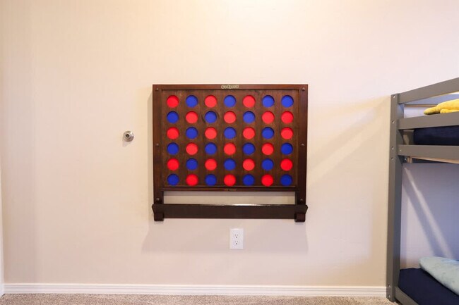 Building Photo - 609 N Kimball Ave