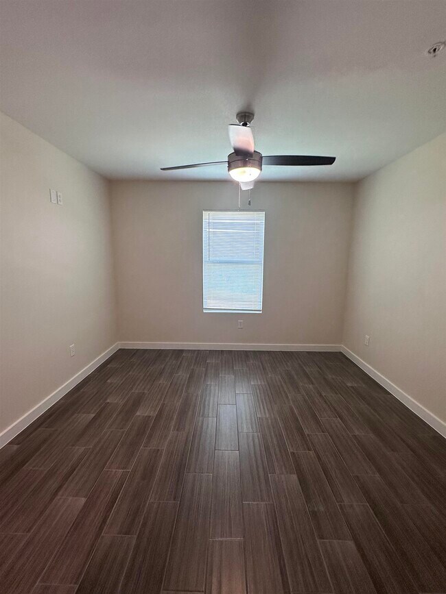 Building Photo - 1717 Tournament Trail Dr