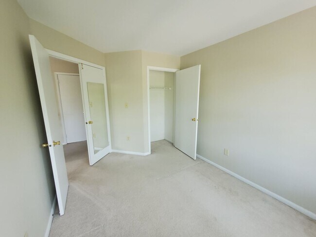 Building Photo - Condominium living at its finest! Updated,...