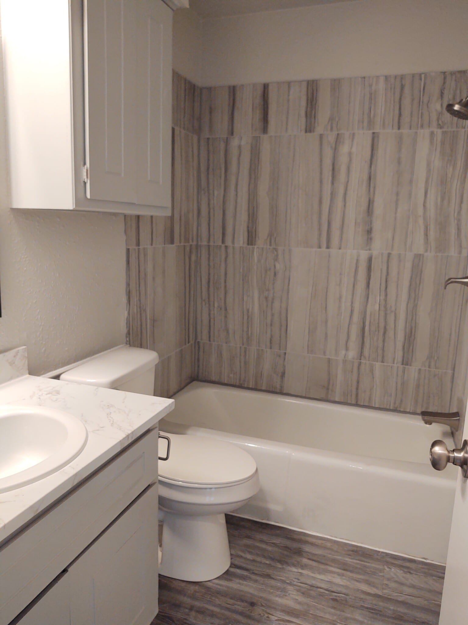 2nd Bathroom - 7126 NW 116th St