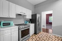 Building Photo - 1024 Hemphill Ave NW